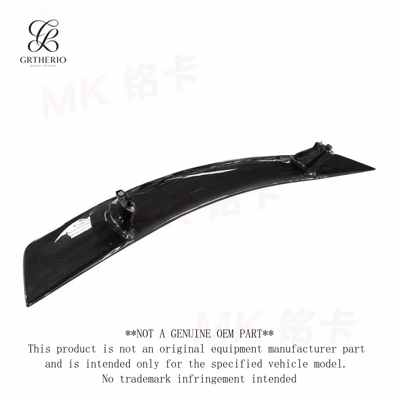 Suitable for 2017-2020 Audi R8, carbon fiber V-style rear spoiler, wind , and air deflector