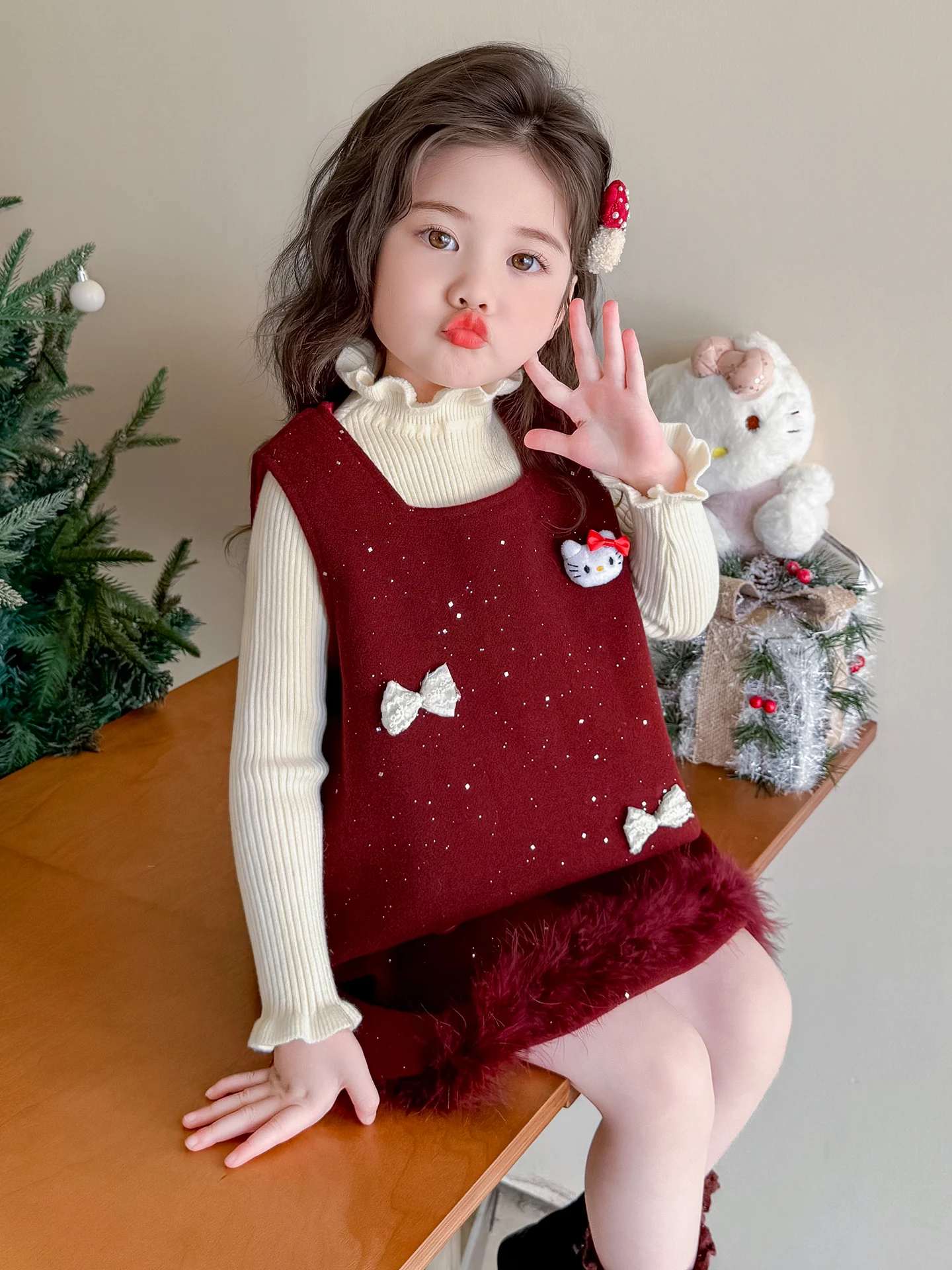 

Комплект для девочек: утепленный жилет с принтом и юбка, милый зимний модный костюм из двух предметов, детская одежда на Новый год