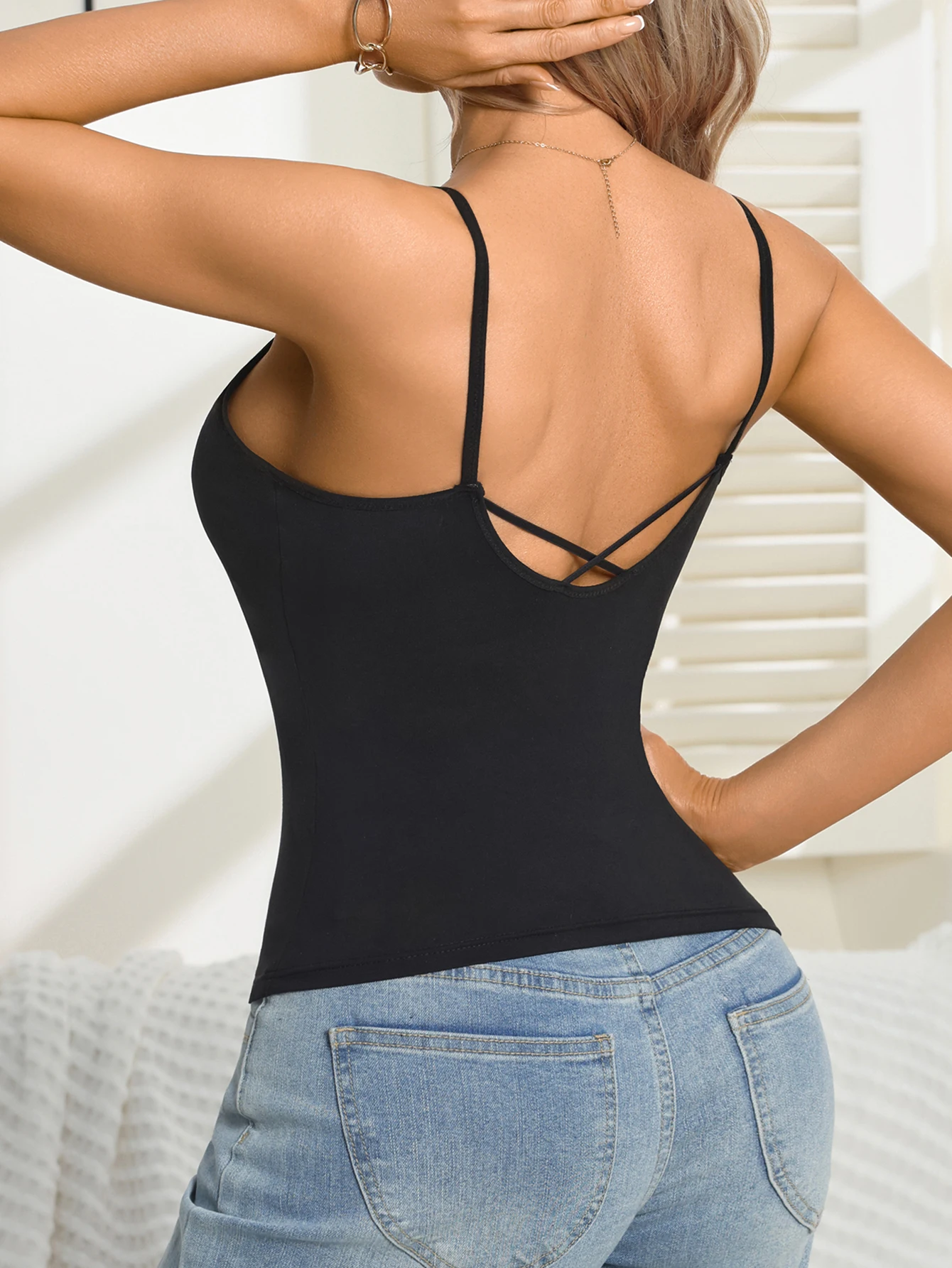 Women's Summer Cropped Camisole Adjustable Thin Straps Built-in Bra Breathable Sleeveless Top