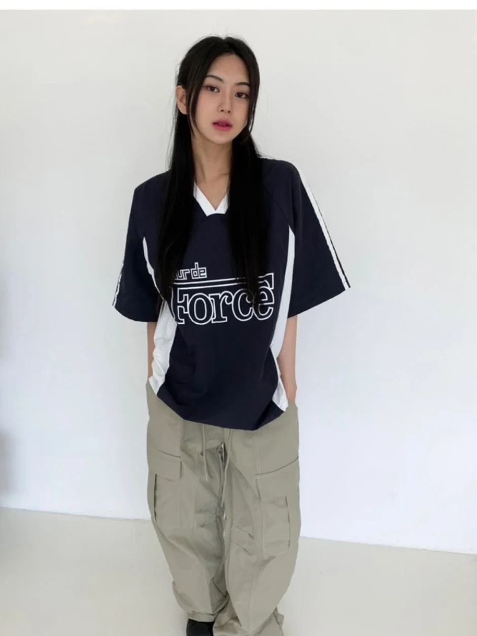 

Нейтральный американский винтажный свитшот с V-образным вырезом, нейлоновыми вставками и надписями, повседневный, свободного кроя, с длинными рукавами, в уличном стиле, для города