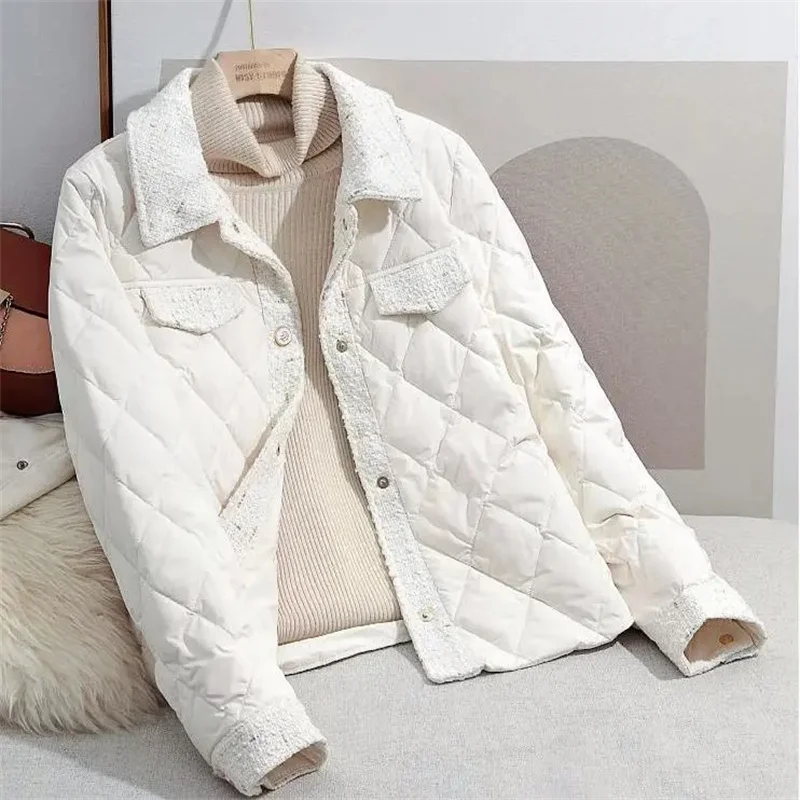 2024 Short Cotton Coat Women's Winter New Thin Outerwears Cotton-Padded Jacket Fashion White Black Puffer Coats Female