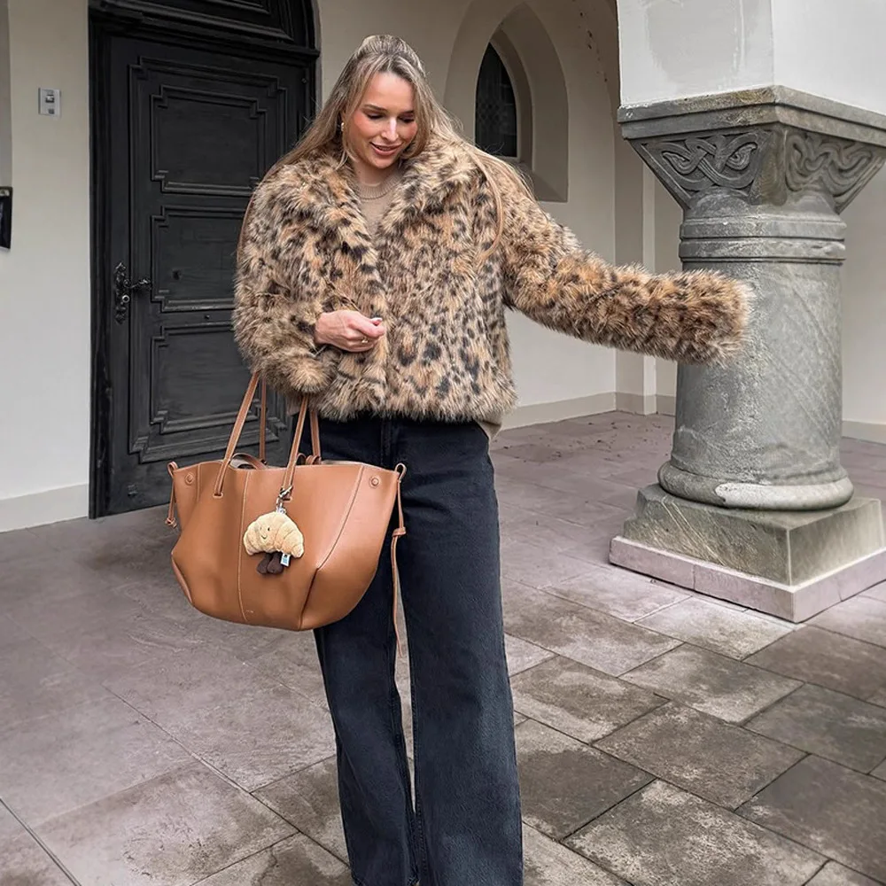 

Leopard Print Winter Women's Artificial Fur Outwear Color Blocked Lapel Fur Jacket For Female Thick Warm Lady's Faux Fur Coat