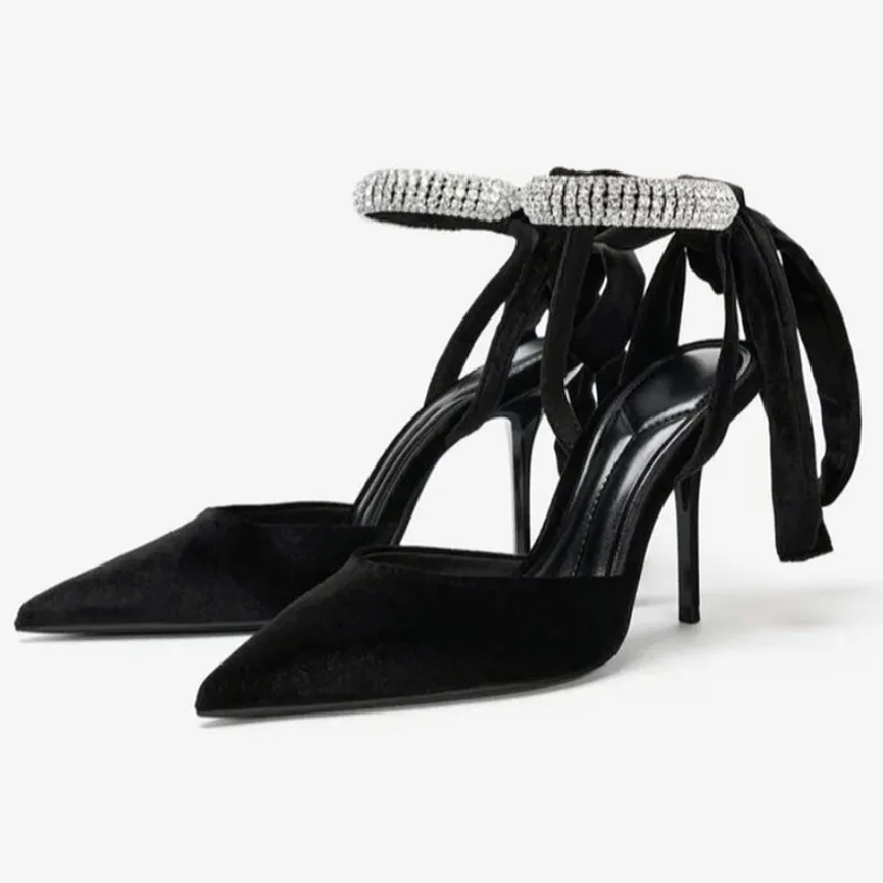 Zapatos de tacón elegantes con adornos de diamantes de imitación de terciopelo para mujer, tacones altos sexis con punta en pico y correa en el tobillo para mujer, zapatos de vestir de banquete de lujo