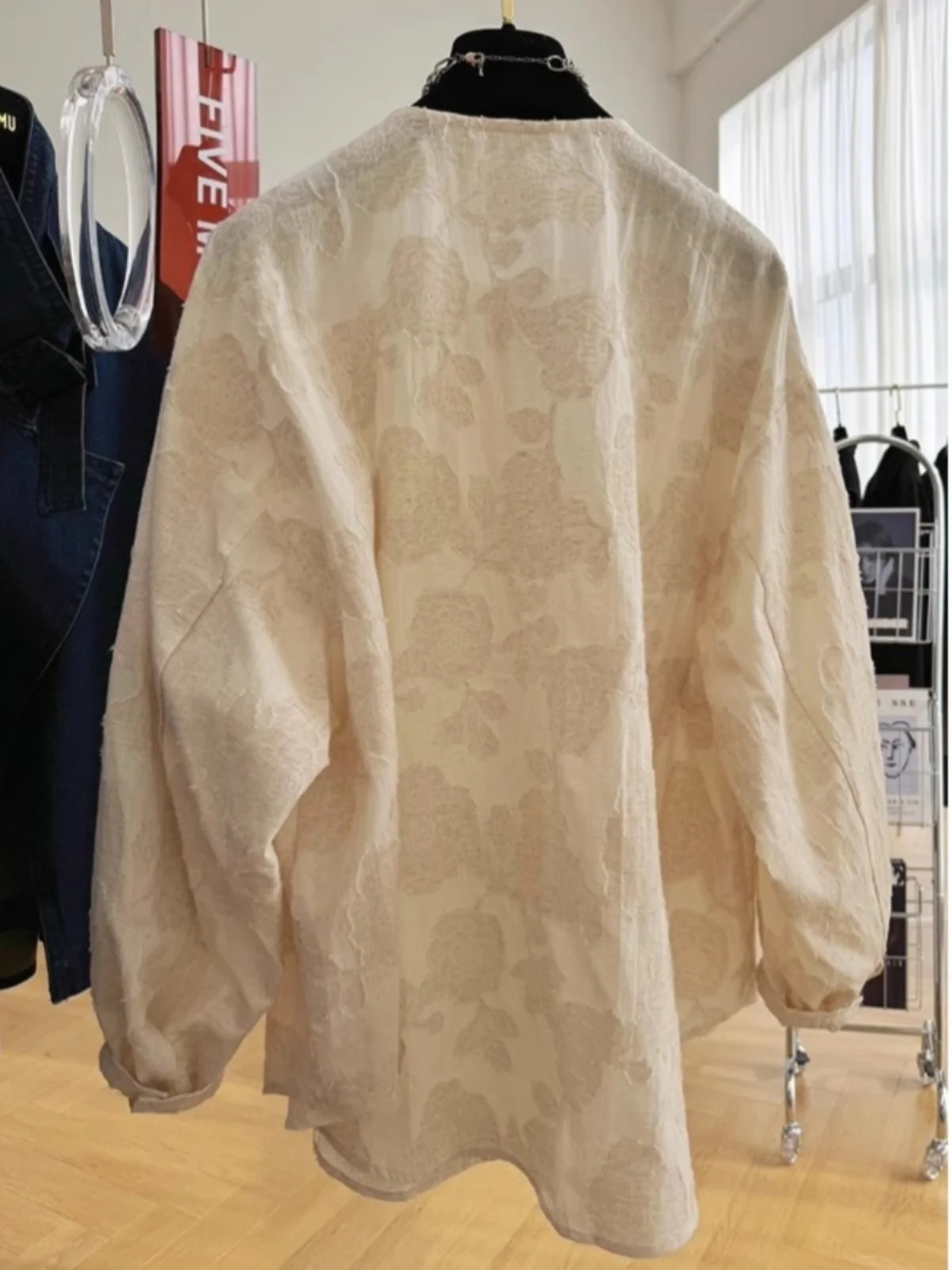 Nouveau chinois Sle broderie lourde femmes irt printemps été nouveau modèle conception européenne Sensation petit Cro crème solaire ouverte...