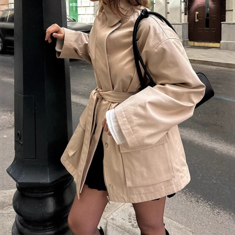 Temperamento Stile semplice, Colletto rialzato in tinta unita, Vita allacciata, Trench di media lunghezza, Nuovo stile da donna 2025