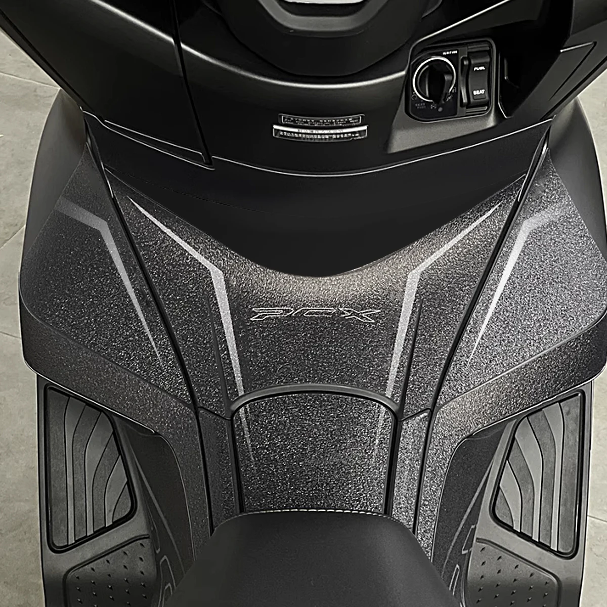 PCX160 Fuel Tank Anti Slip Pad Waterproof Sticker Gas Cap Cover  Decoative Decal Motorcycle Accessories for 2025 Model PCX 160