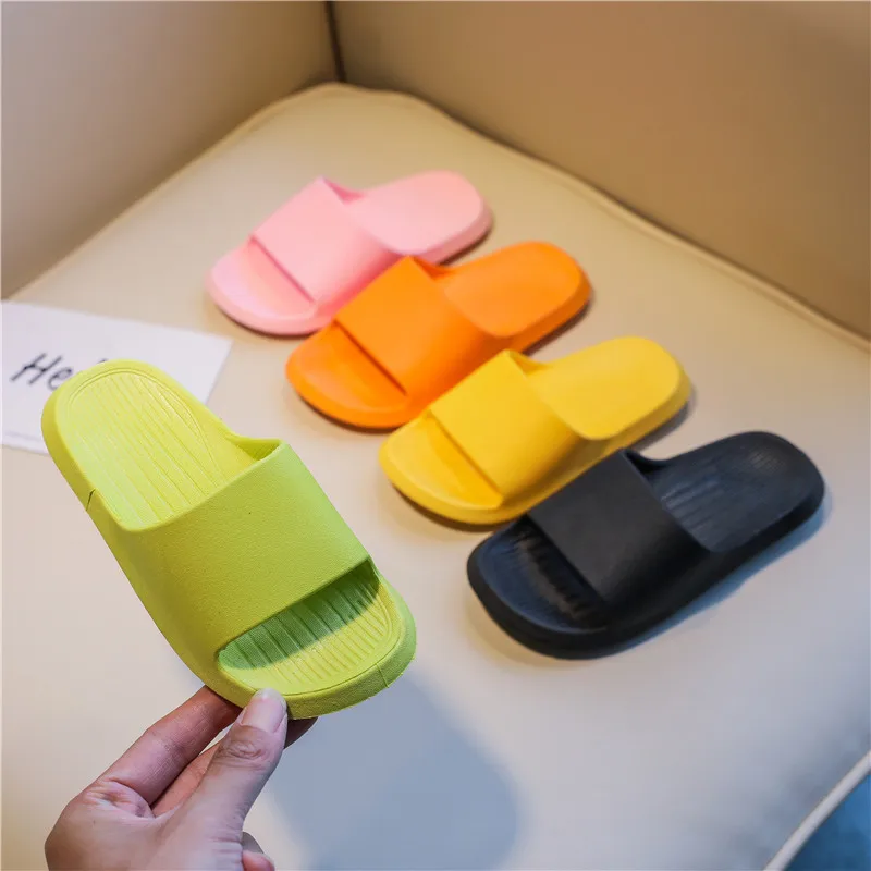 Summer Children Casual Slippers Solid Color Indoor Slippers Breathable Non-Slip Home Bathroom Beach Kids Soft Slippers Boys Girl