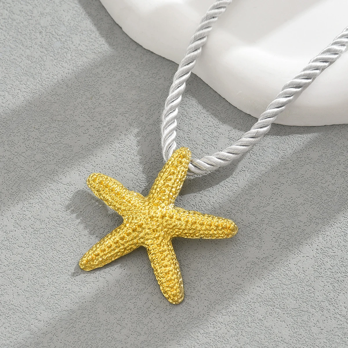 Obega Shiny Big Starfish Pendant Rope Necklace For Women Exaggerate Gold Color Summer Holiday Necklace Simple Creative Jewelry image 4