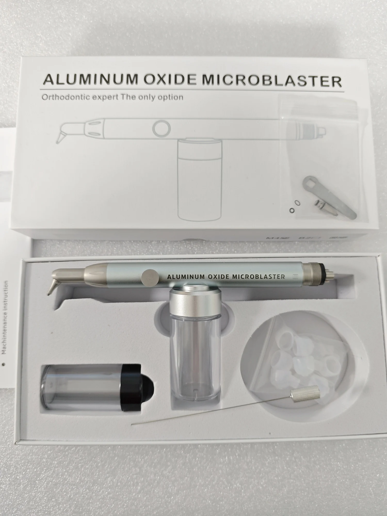 

Dental Alumina Powder Sandblasting Gun, All-ceramic Bracket, Orthodontic Bonding, Whitening And Polishing, Oral Sandblasting Mac