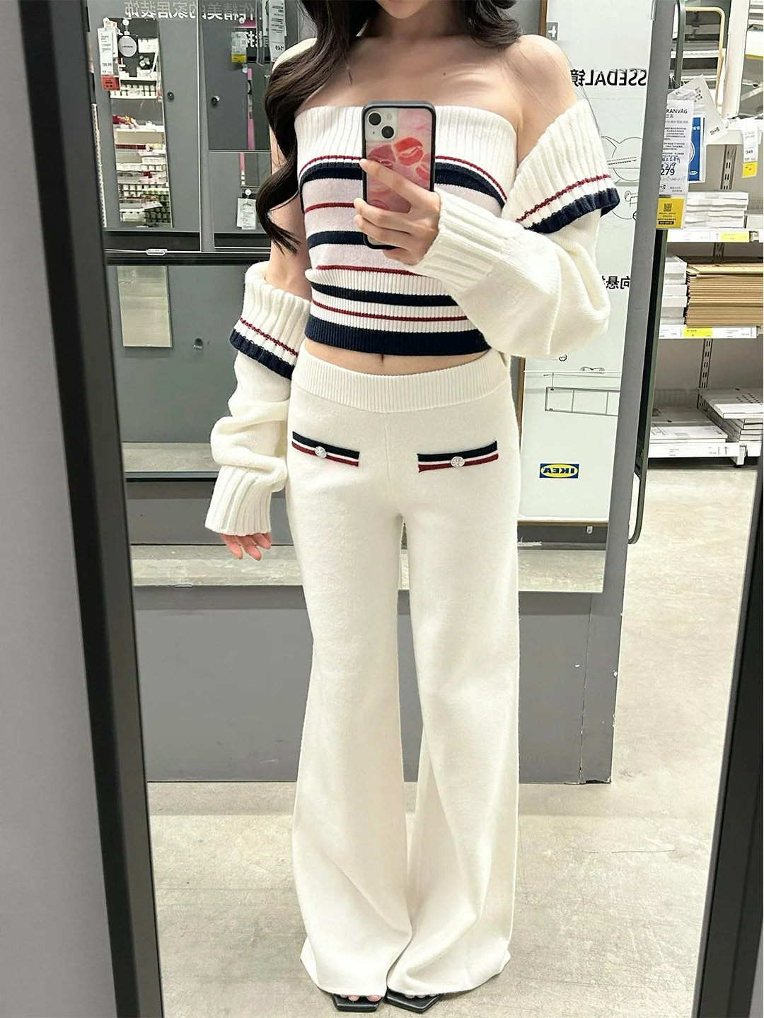 

Комплект из трех предметов Miu: вязаный кардиган в стиле колор-блок с полосками, брюки свободного кроя и топ-бюстье