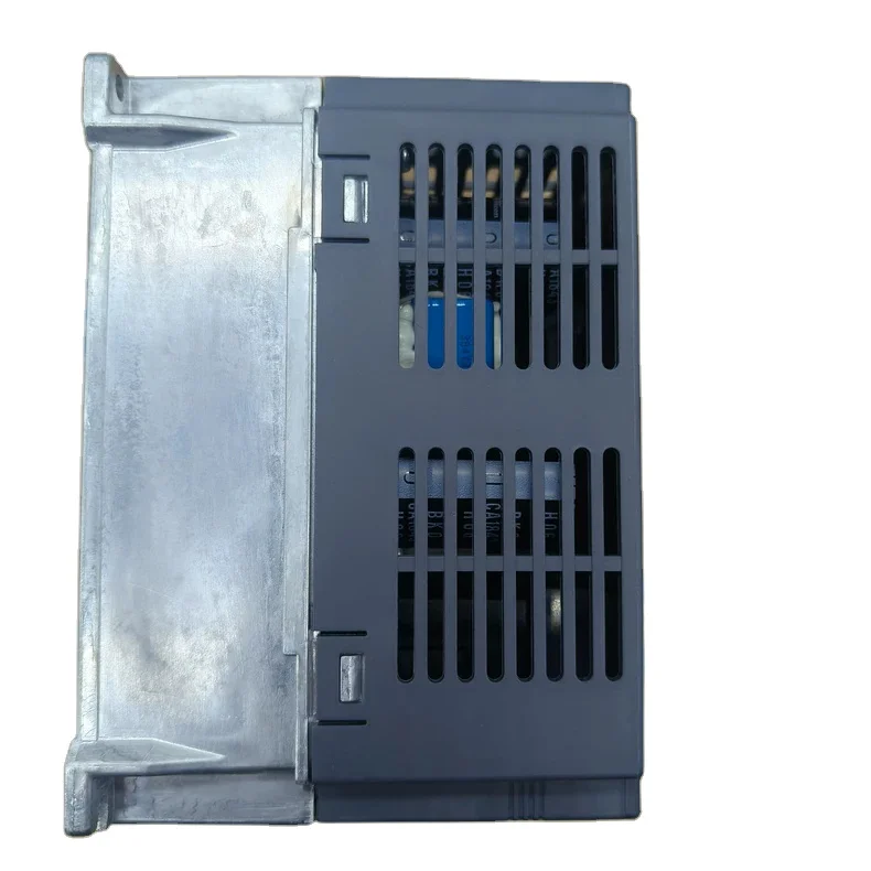 Brand-new PLC Inverter FR-E740-0.75K-CHT Industrial Application Controller. Fast Delivery.
