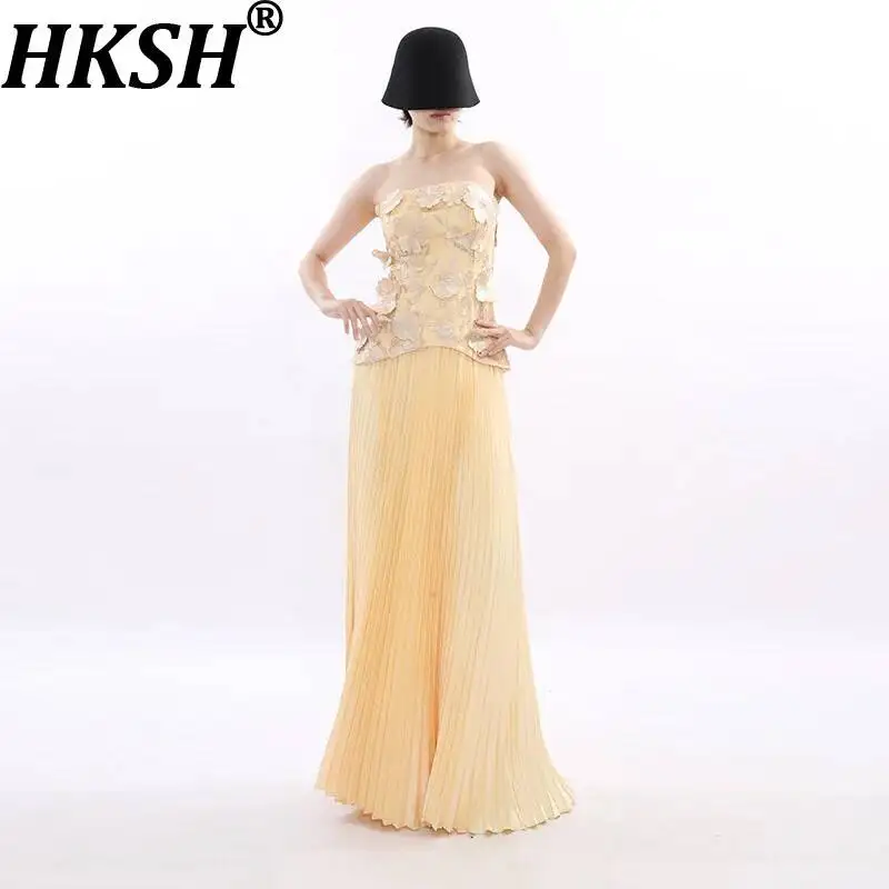 

HKSH Women Two-piece Set Strapless Embroidery Three-dimensional Flower Waist Cinching Luxury Tank Top Pleated Long Skirt HK23264