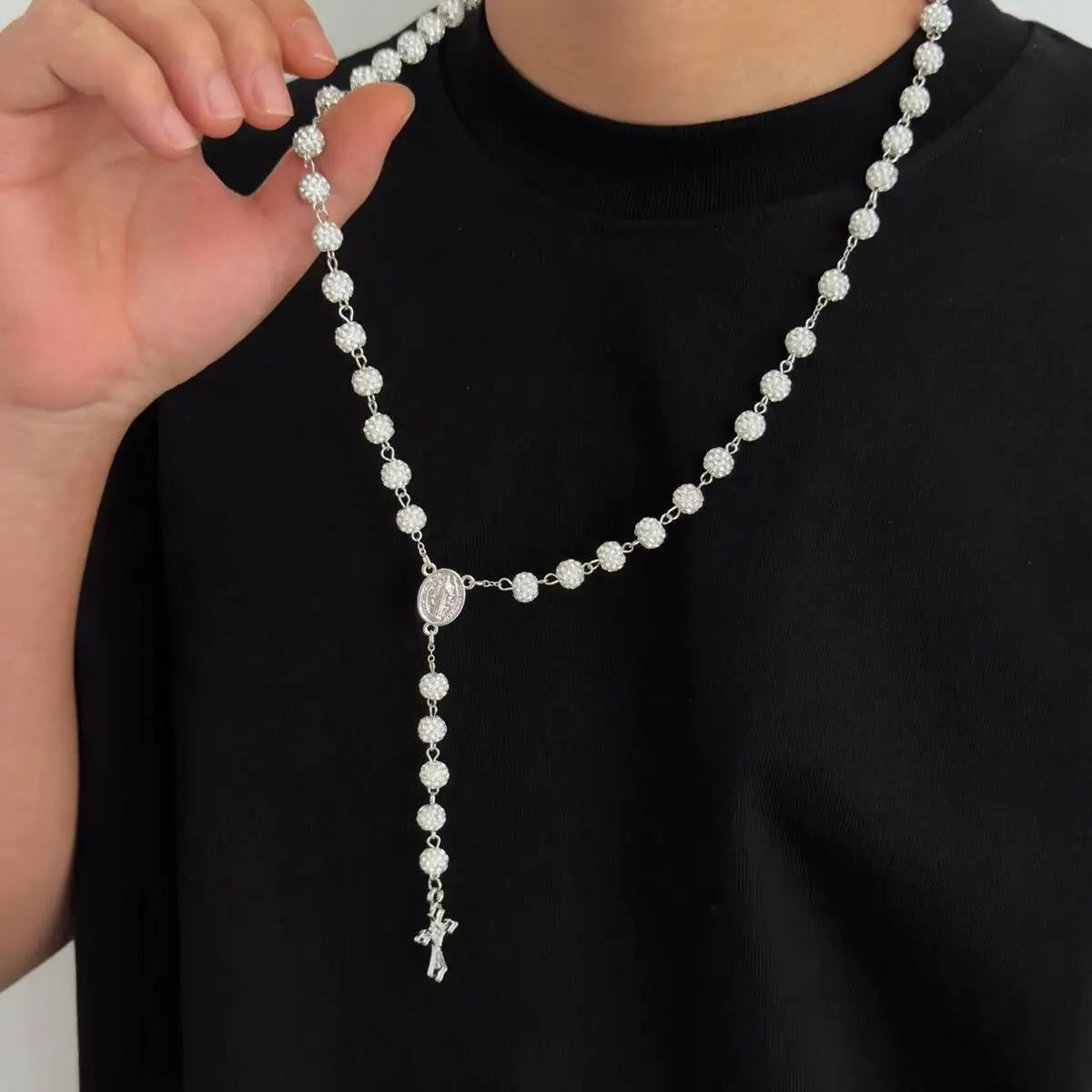 

PuRui Trendy Punk Acrylic Rhinestone Long Tassels Necklace Men Hip Hop Creative Cross Pendant Necklace Charm Jewelry Accessories