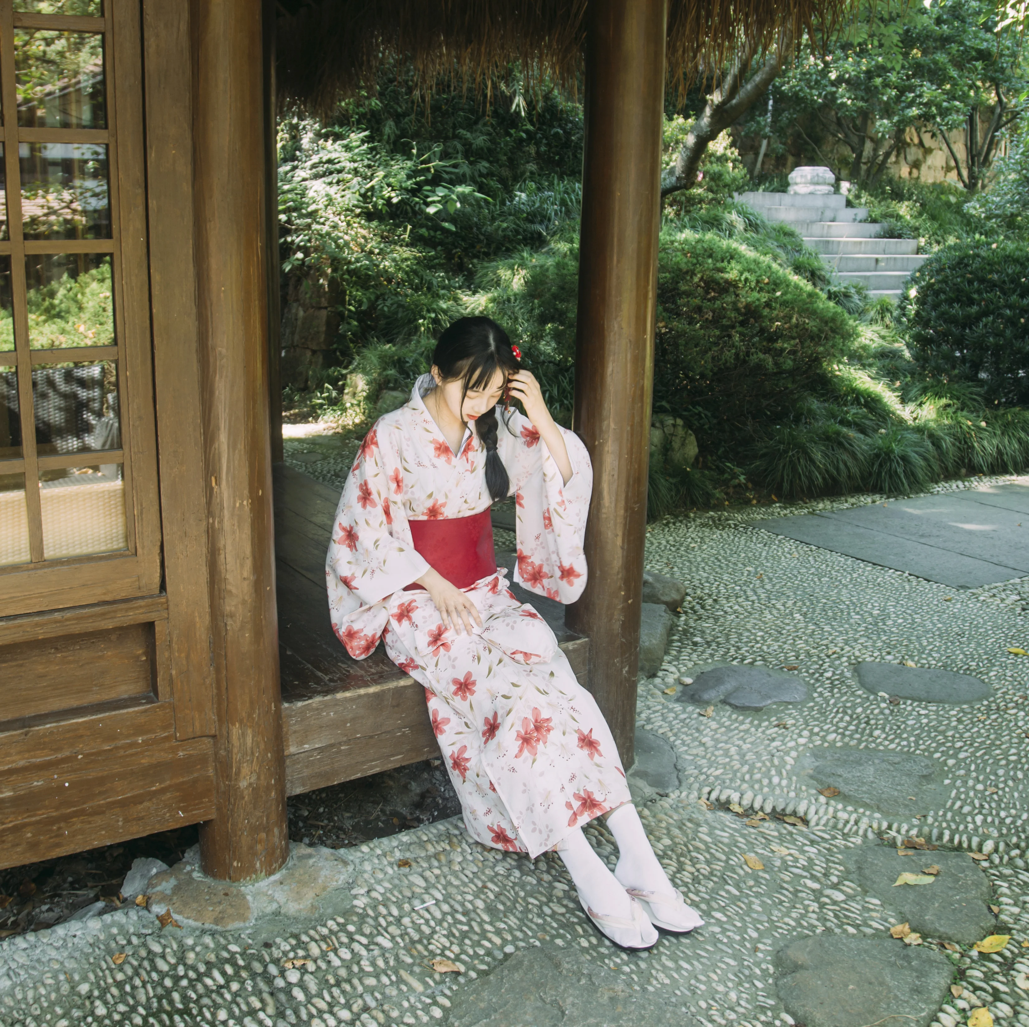 Kimono Jepang wanita pakaian Formal tradisional dimodifikasi Kimono Lily Jepang Yukata fotografi pengambilan foto