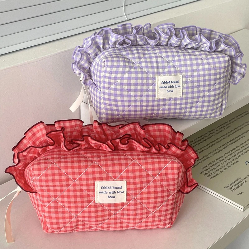

1pc/set Lace Plaid Quilted Makeup Bag Multifunctional Portable Makeup Bag Travel Storage Washbag Cute Ruffle Makeup Bags Gifts