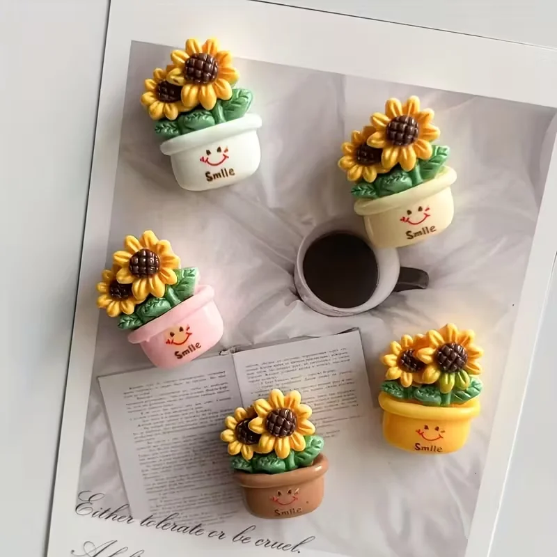 5 Random Smiling Sunflower Magnetic Refrigerator Iron Fridge Magnets Decoration