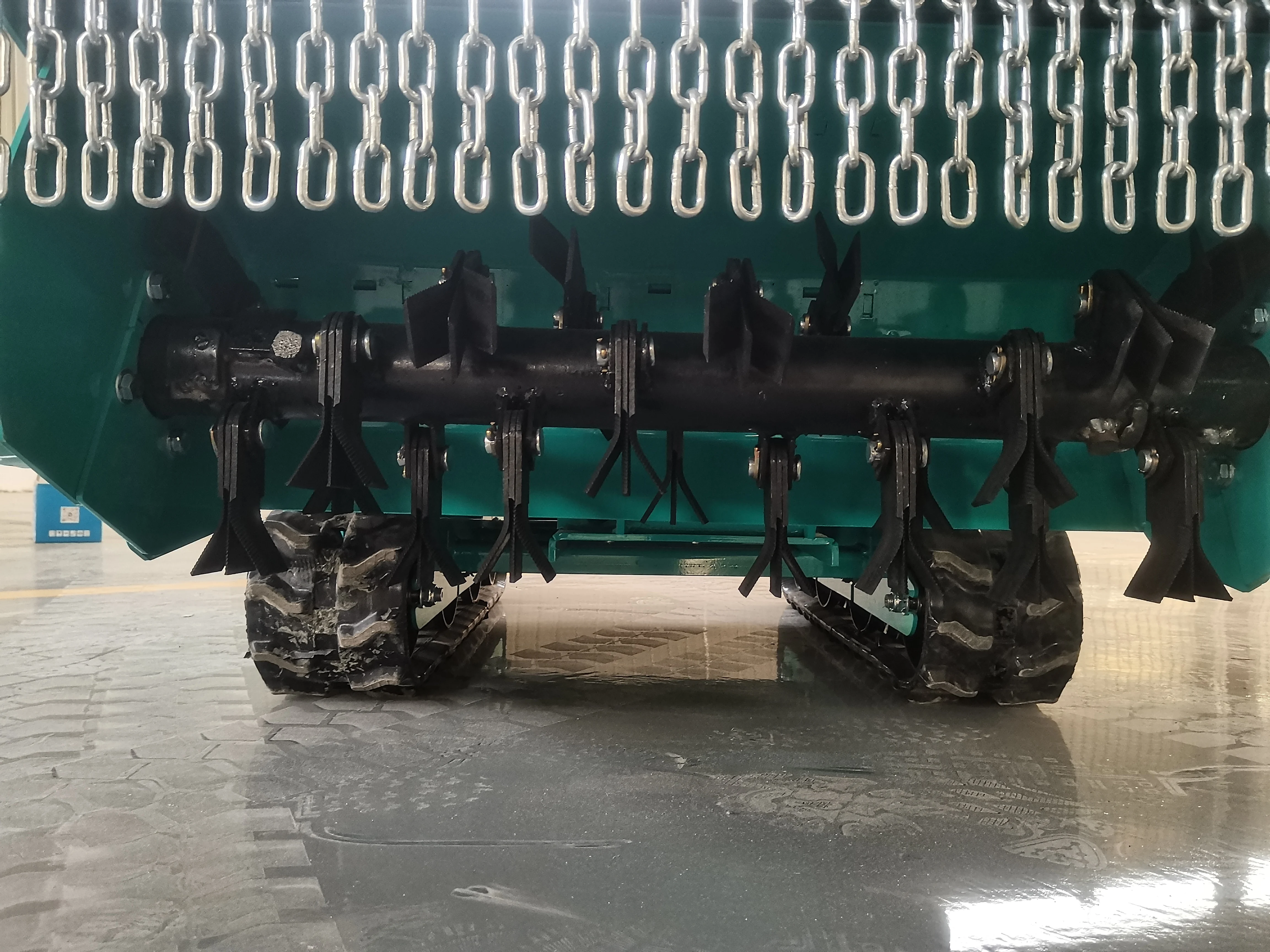 High Quality CE Certified DIY Robot Mower Lawn Mower with Brush Cutter Fuel Power Type Track-type Farm and Orchard Mower