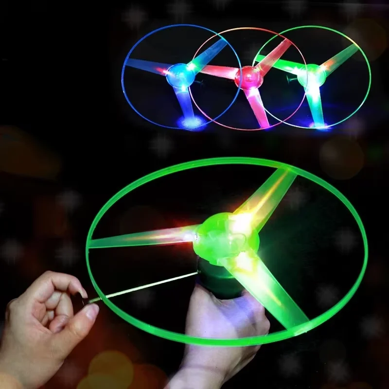Funny Light Up Pull String Flying Saucer LED Flash Propeller Flying Toy Kids Outdoor Park Beach Interactive Game Party Favor Toy