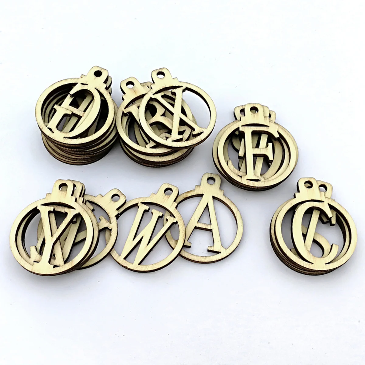 

Round 26 Letter A-Z Name Tags Paperboard Craft Labels for Wedding Favors DIY Greeting Cards Festival Decor Wooden Tag