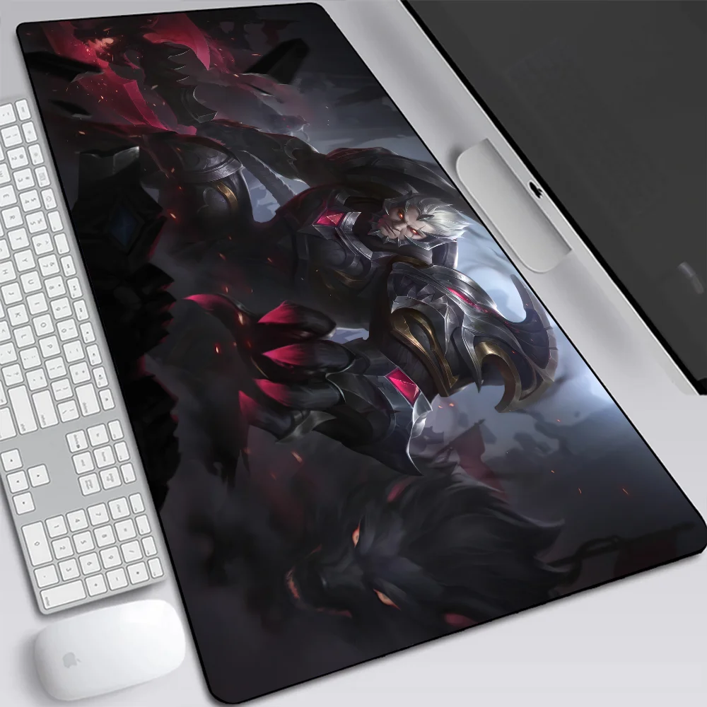 League of Legends Darius Large Gaming Mouse Pad Computer Laptop Mousepad XXL Office Keyboard Pad Desk Mat PC Gamer Mouse Mat