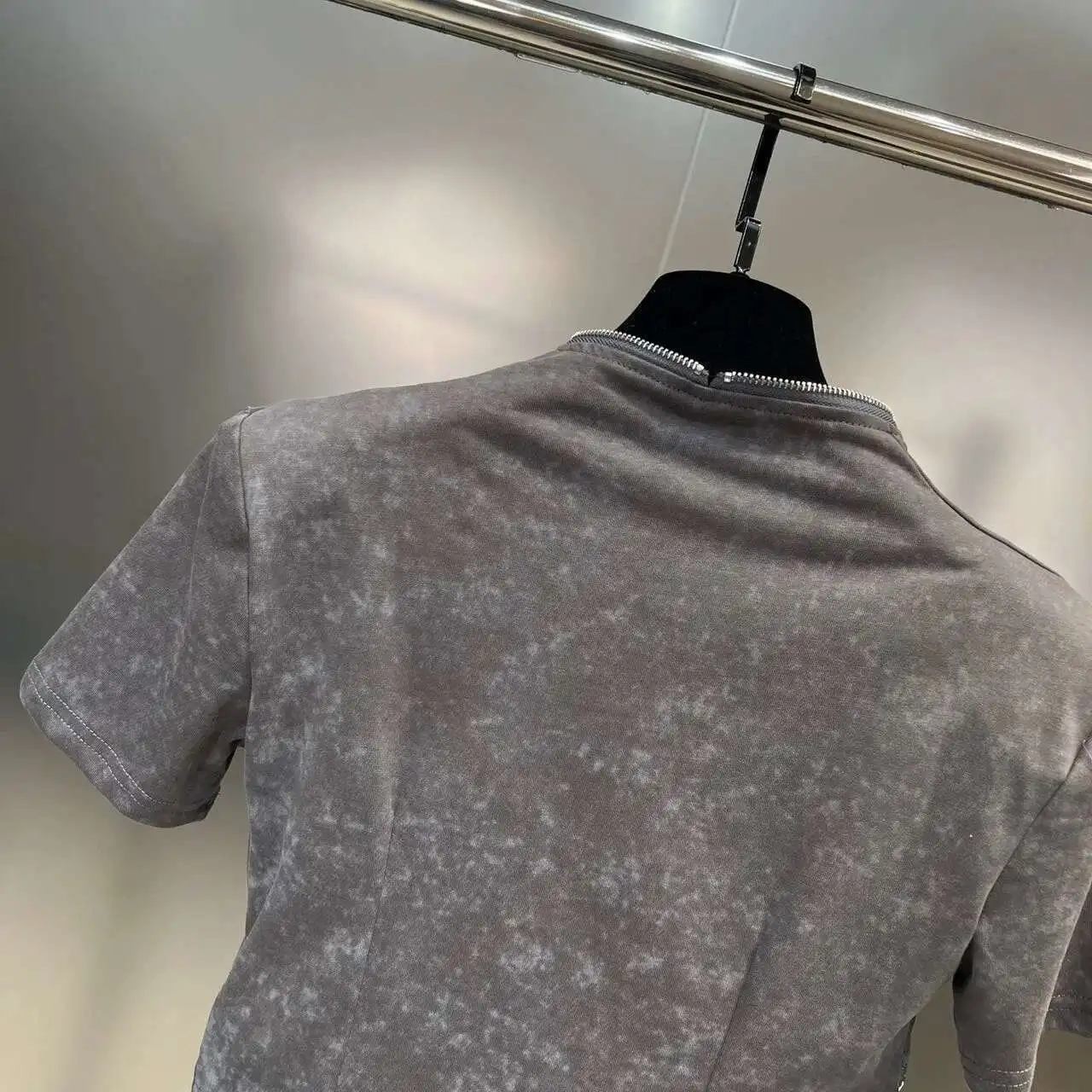 DEAT Chic Personality Zipper Designer T-shirt Women's V-neck Elastic Short Sleeve Sports Tops Female 2023 Summer New 11XX3228 S8a4a3f216cb04c73aca8e7cc3151eb9bu