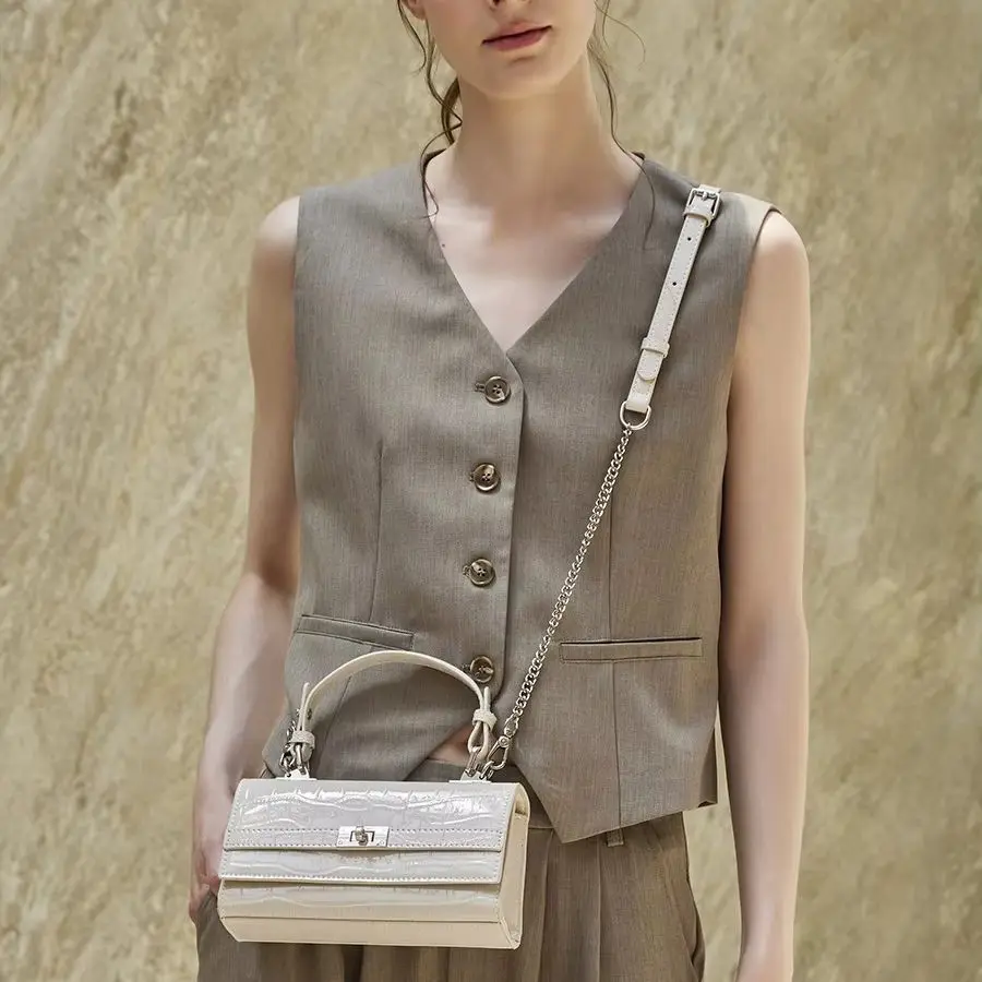 Aidrani Genuine Patent Leather Handbag, Crocodile Texture Women Purse, Removable Chain Strap Crossbody Bag for Evening Occasions