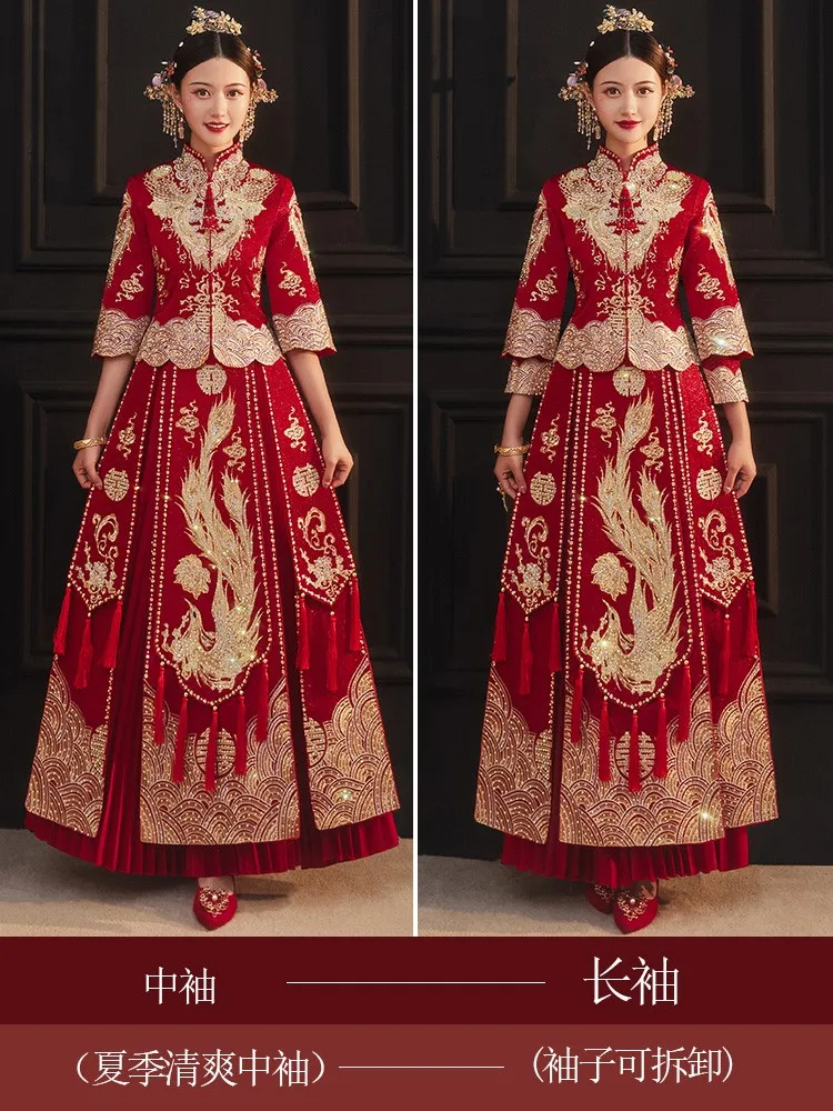 The bride's new wedding dress is a Chinese-style dragon and phoenix large-sized for women
