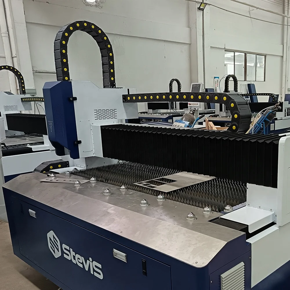 Single Table 6kw Fiber Laser CNC Sheet Metal Cutting Machine Auto Focus 3015 Steel Aluminum Plate Laser Cutter AI Competitive