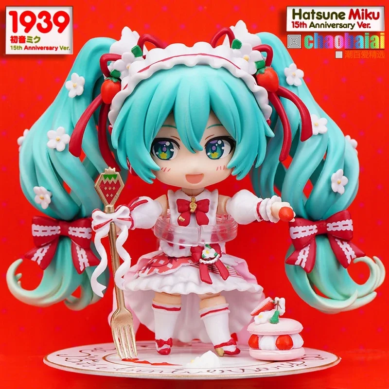 BANDAI 1939 Hatsune Miku Anime Figure 15th Anniversary Strawberry Miku Action Figure #1940 PVC Collection Model Doll Toys Gift