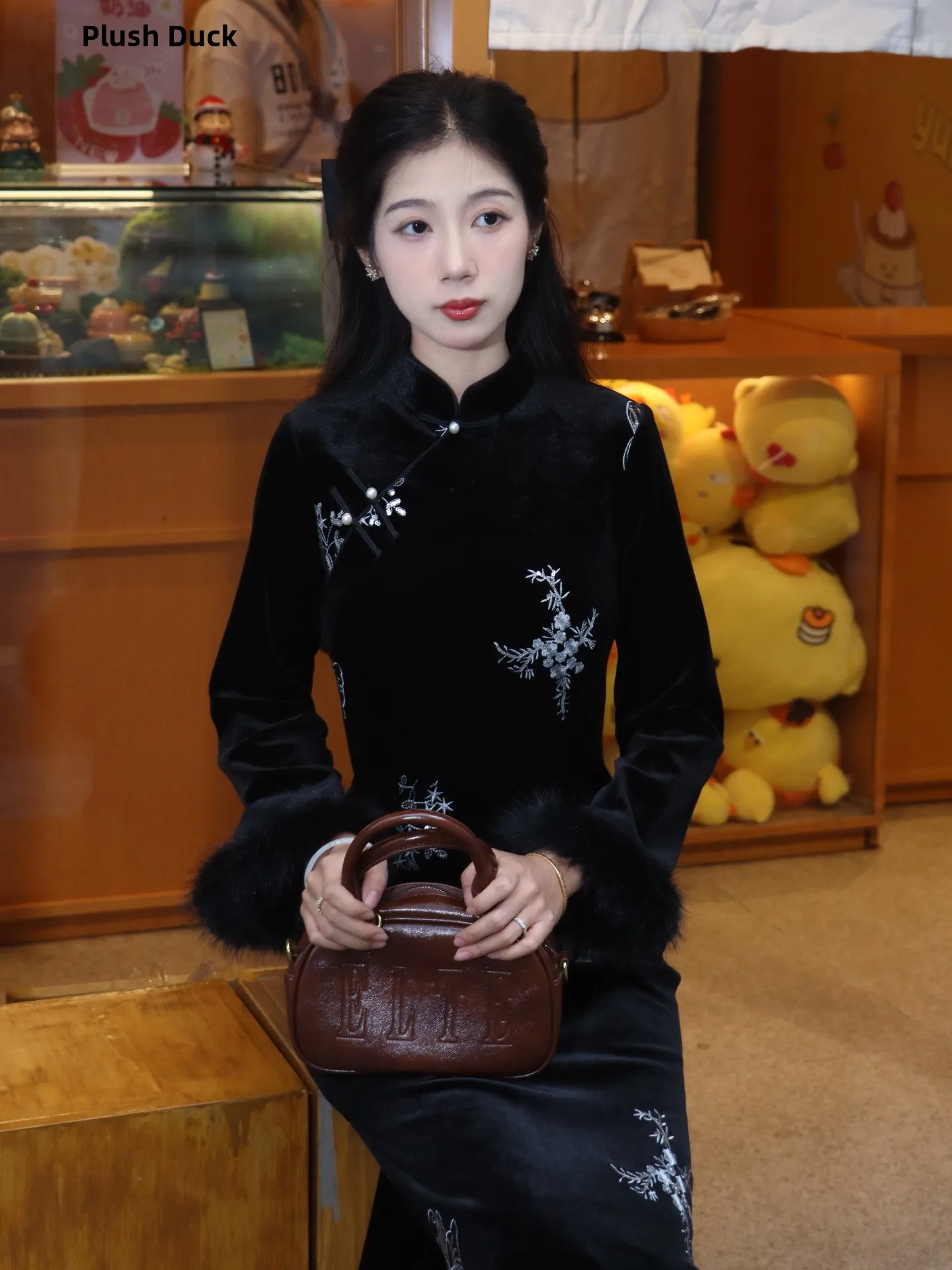 

Muyun, новое китайское зимнее платье Thiened Fce 2029, женское бархатное длинное платье для похудения, теплое платье с высоким воротником