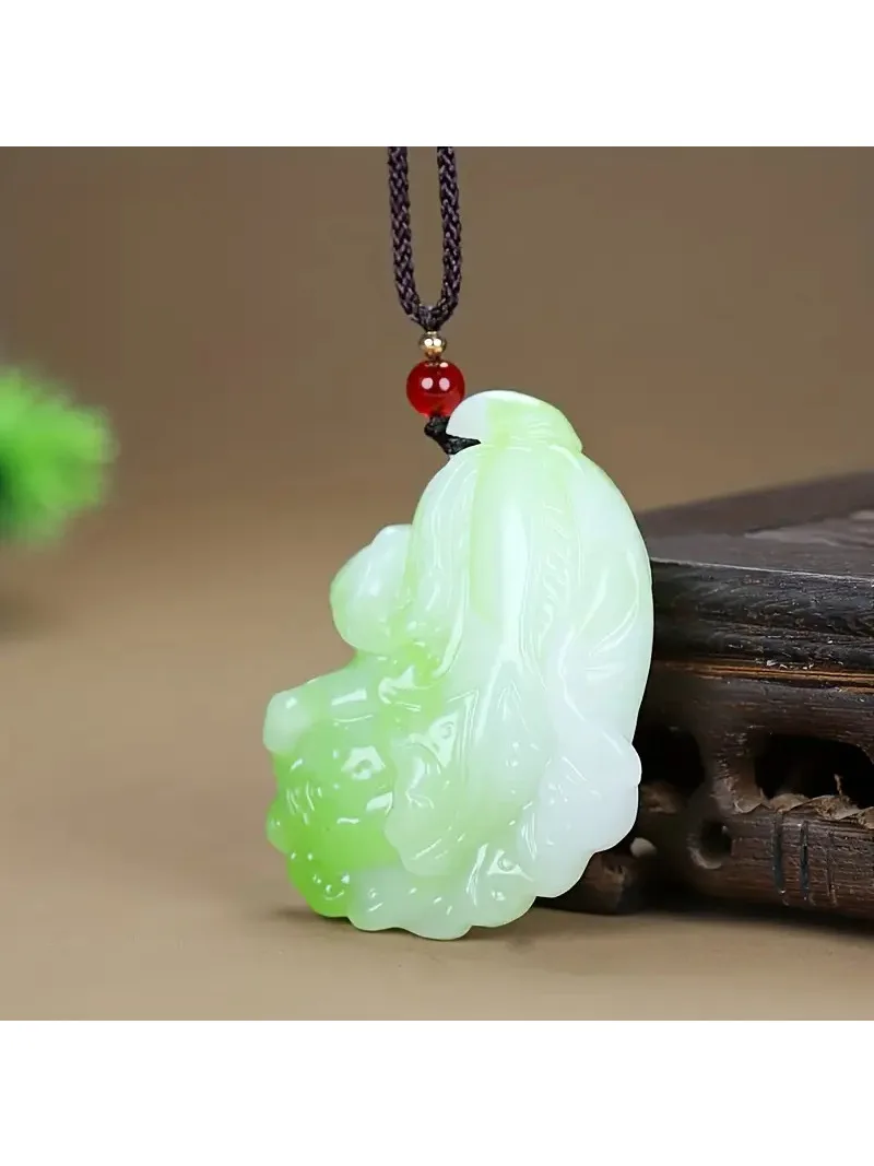 Hot selling Natural carving Stunning Natural Jade Cabbage Pendant Necklace  Fashion Accessory