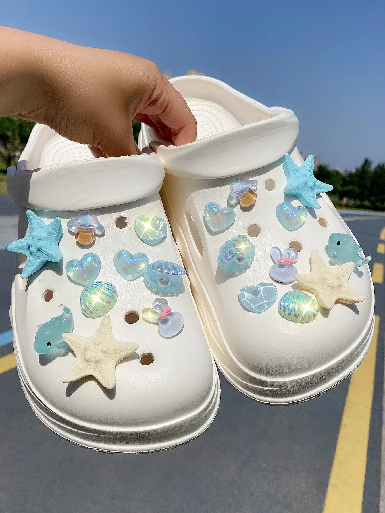 

20 штук синей морской звезды, жемчужных ракушек из АБС-пластика, дельфинов, водяных рябь сердечек, кроликов, грибов и тонких мигающих сердечек.