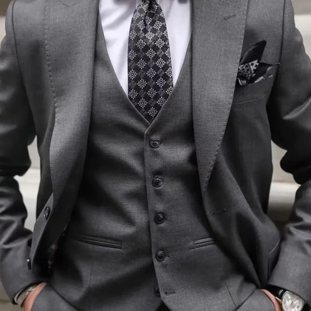 2023 New Style Wedding Men Dark Grey Peak Lapel Suits Business Casual Formal Costume Homme Slim Fit 3 Pcs Set Jacket Vest Pants