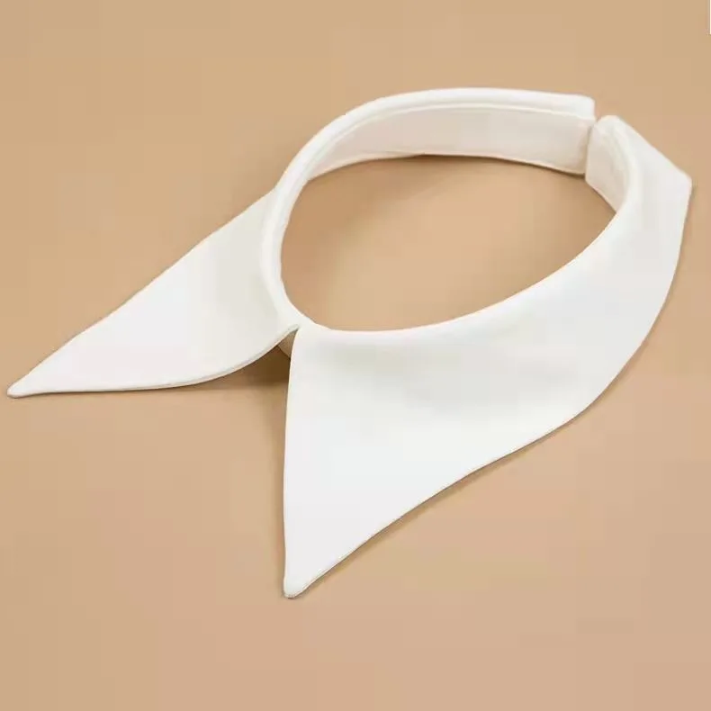 colarinho-falso-elegante-preto-e-branco-para-mulheres-com-botao-traseiro-e-decoracao-de-colarinho-simples