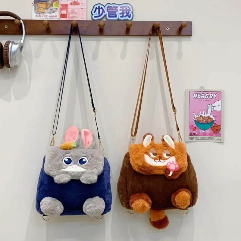 MINISO Zootopia دمية حقيبة كروسبودي لطيف الكرتون جودي نيك سعة كبيرة حقيبة ظهر رائعة حقائب ركاب هدايا الموضة غير رسمية