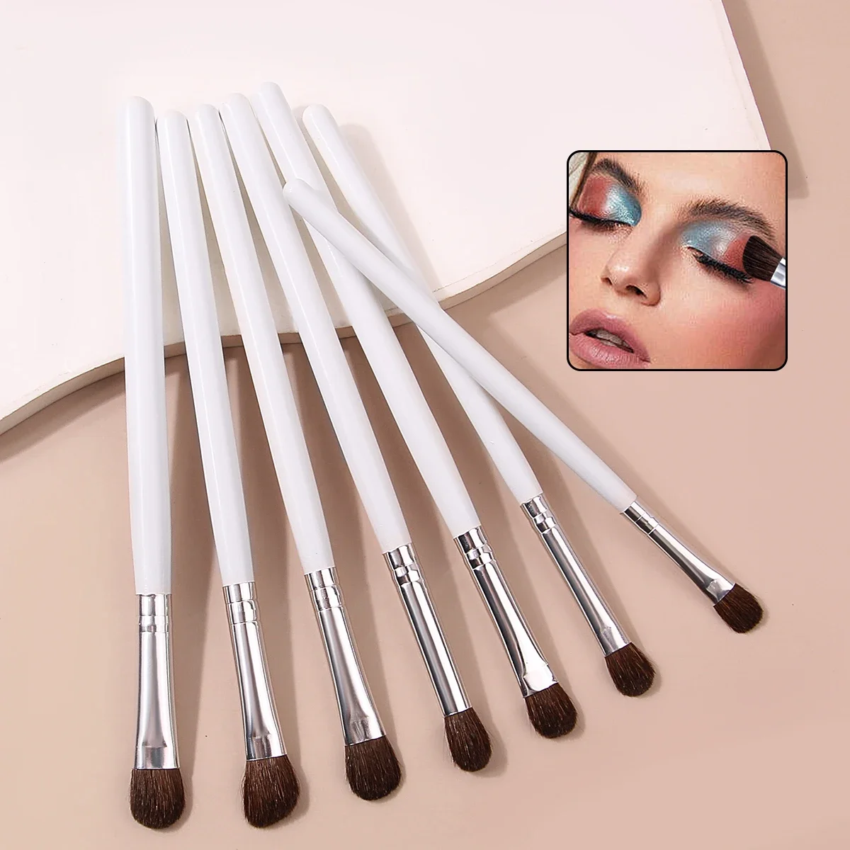 7 ชิ้นสีขาวยาวเสาไม้จับแปรงแต่งหน้าอายแชโดว์ชุดแปรงนุ่มสัตว์ผม Smudging แปรง Highlighter แปรงแต่งหน้าเครื่องมือ