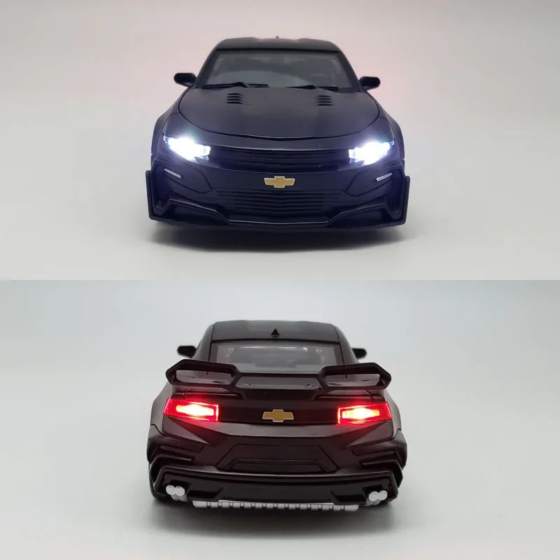 1:24 Chevrolet Camaro Alloy Sports Car Model Diecast Metal Vehicles Model Simulation Sound Light Collection Kids Toy Gift F261