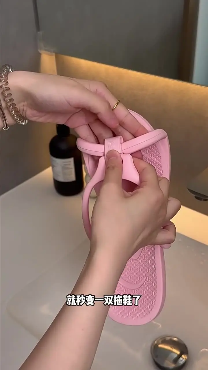 Foldable Travel Slippers Unisex EVA Flip Flops Hotel Non Slip Bathroom Indoor Outdoor Portable Lightweight Comfortable
