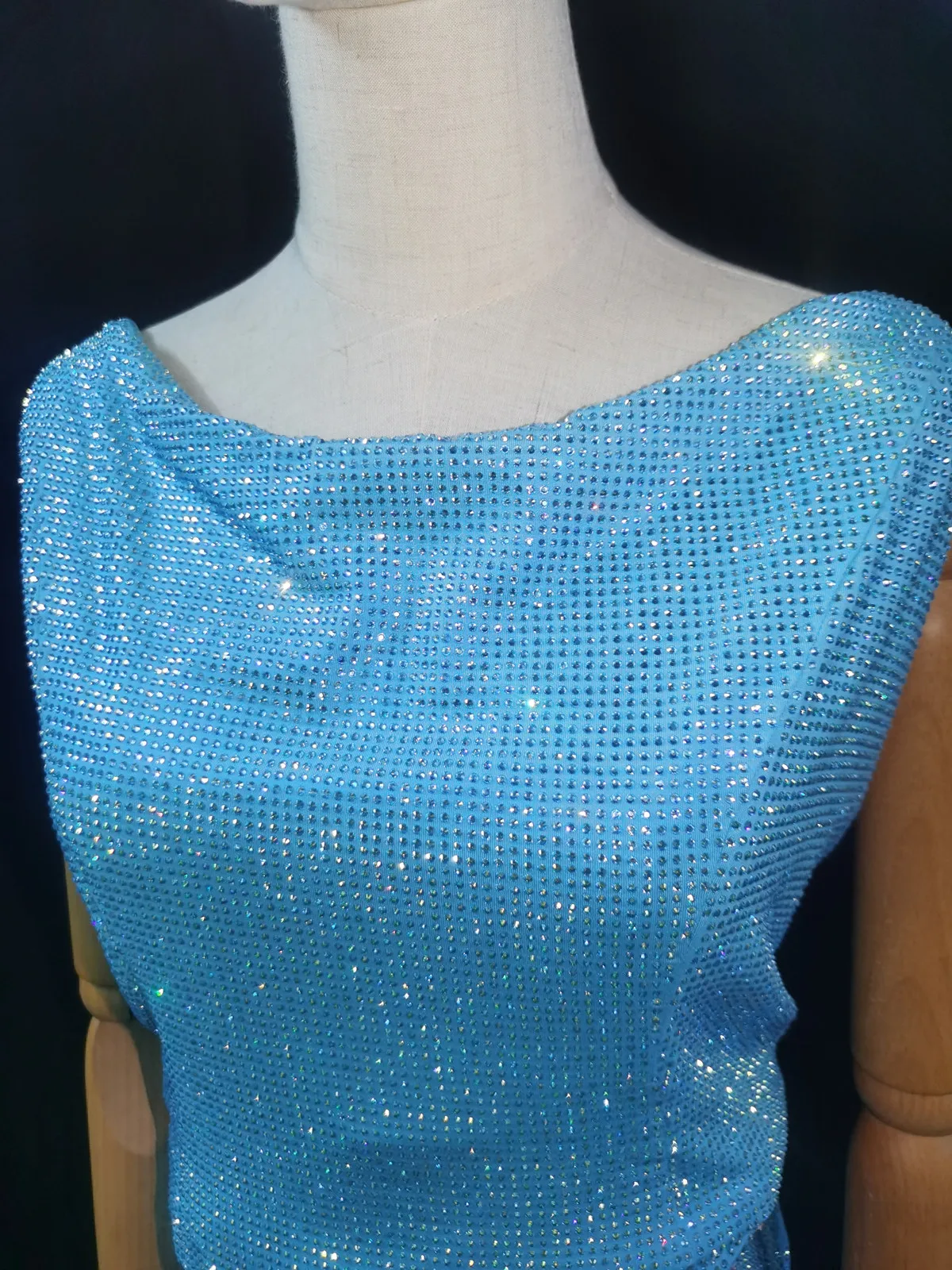 Rhinestone Fabric Good Quality Stretchy Strass Embellish Dress Customized Tailored  Yard Embroidery