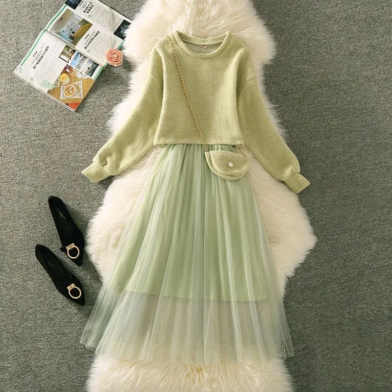 2023 New Spring and Autumn Korean Edition Age Reducing Women's Casual Slip Dress Medium Length Round Neck Three Piece Skirt
