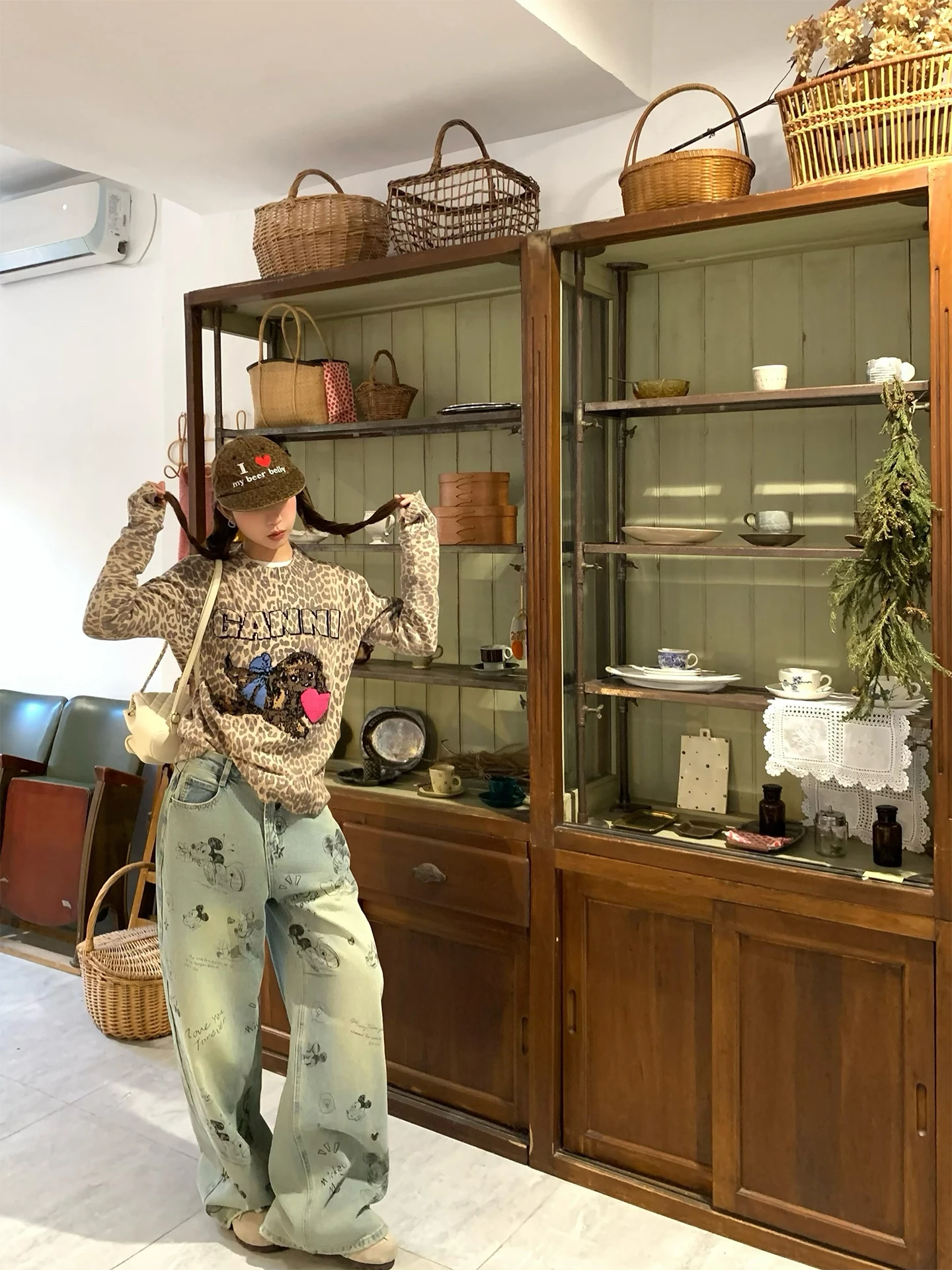 Calça Jeans Feminina Street Style Solta e Versátil para Inverno - Moda Casual Fabricada na China