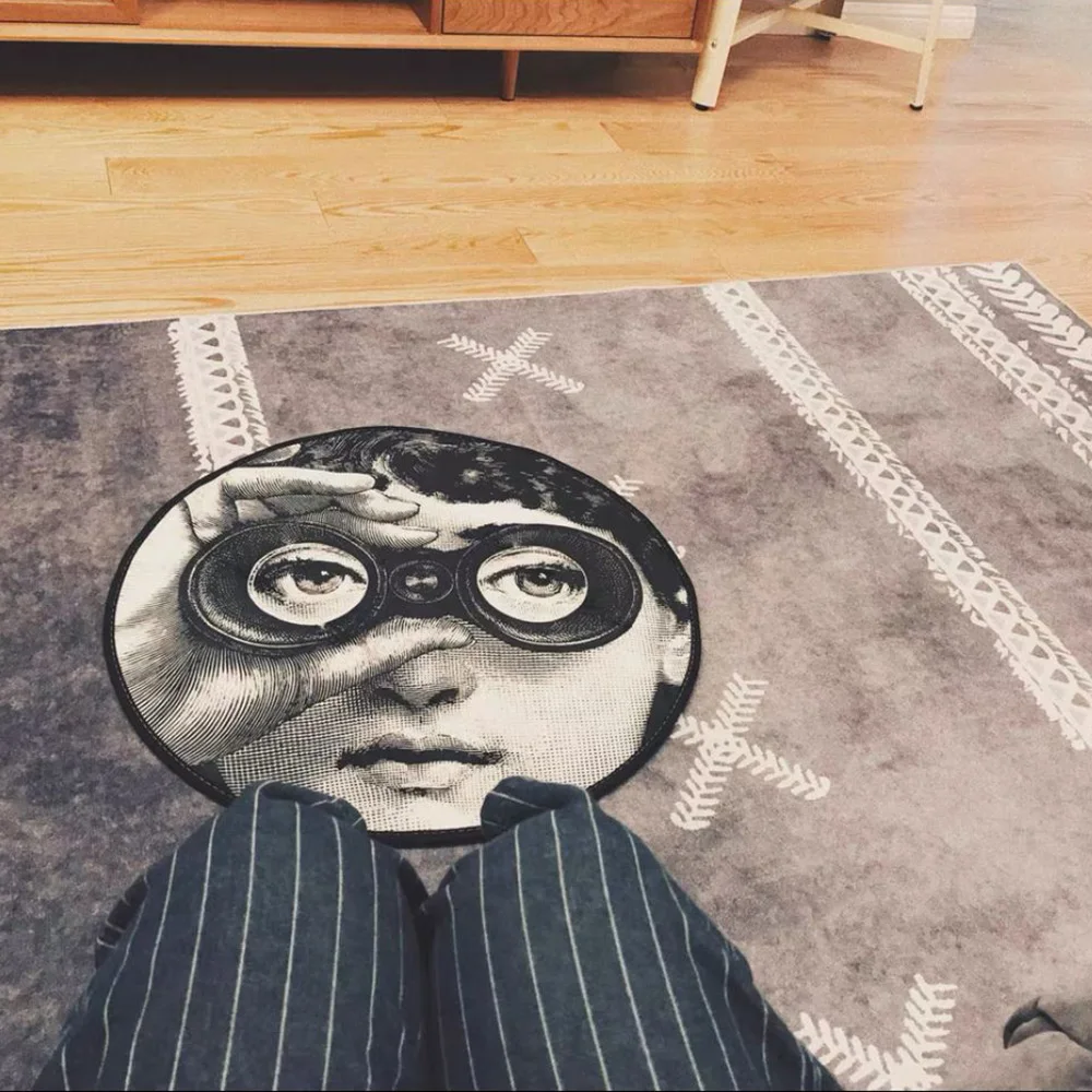 60 CM Plush Face Pattern Area Rug for Living Room Bedroom Decor, Non-Slip and Durable Floor Carpet for Home Comfort