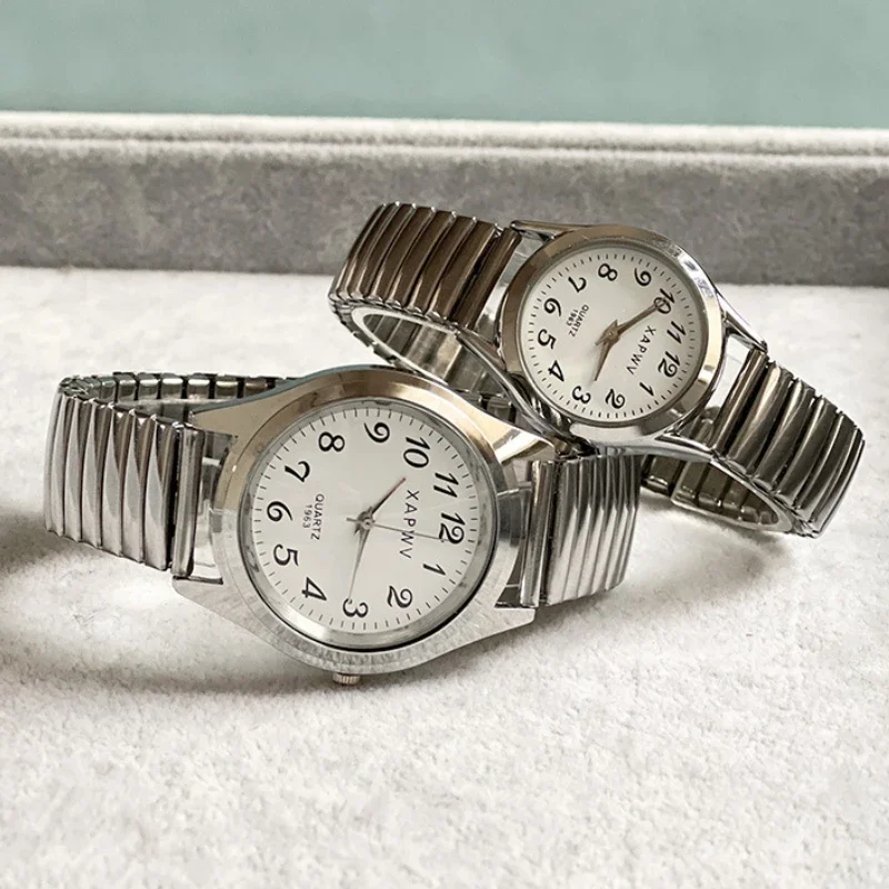 Пара мужских и женских наручных часов из нержавеющей стали с ремешком из сплава для любителей деловых кварцевых наручных часов с эластичным ремешком