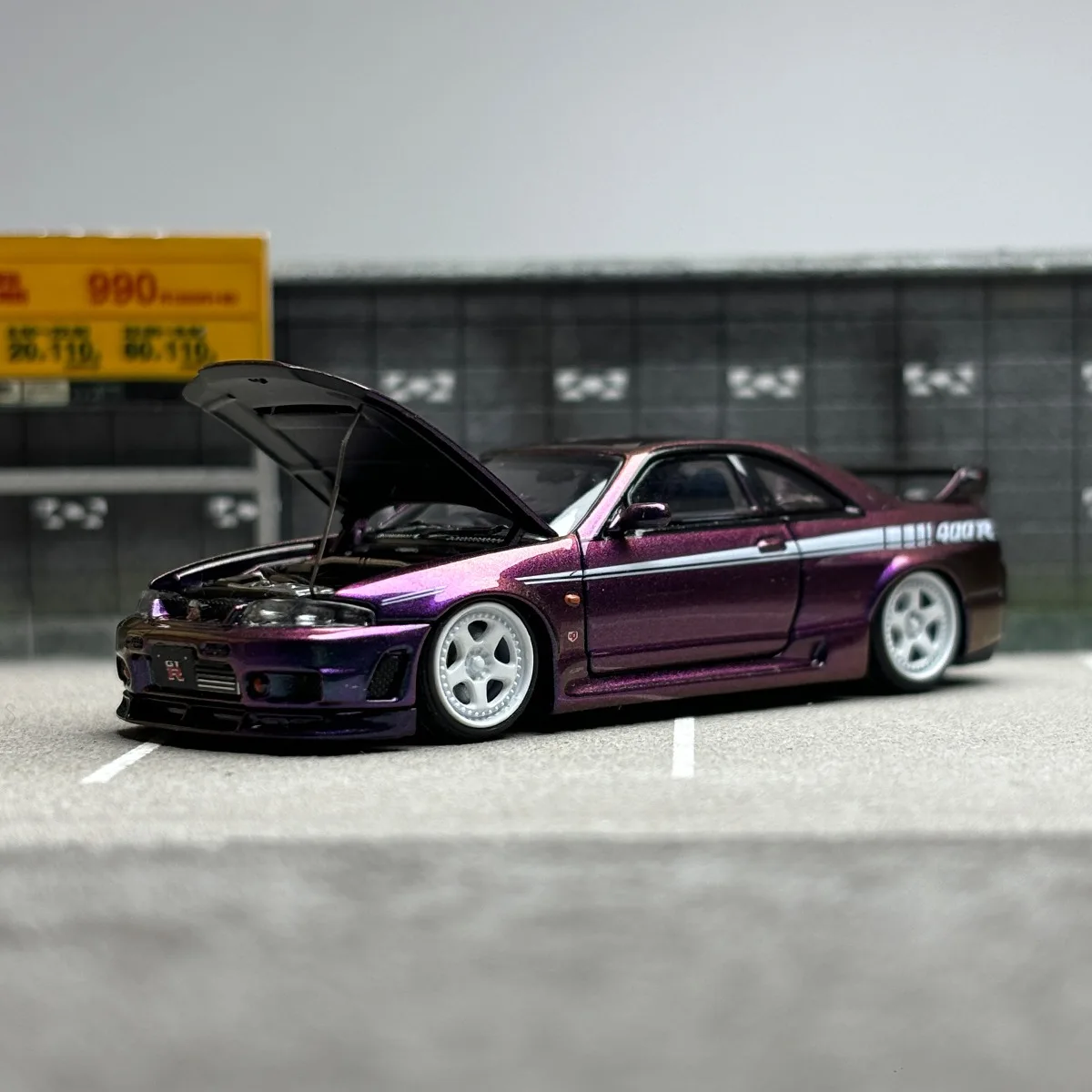 FH 1: 64 Scale Nissan Nismo GTR R33 400R Skyline Alloy Car Model Collection Ornaments