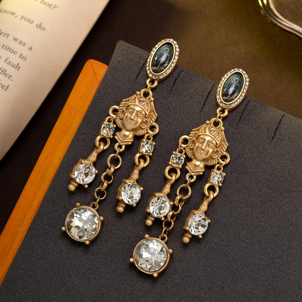 vintage Portrait diamond-encrusted tassel stud earrings personality versatile tassel  earrings for women