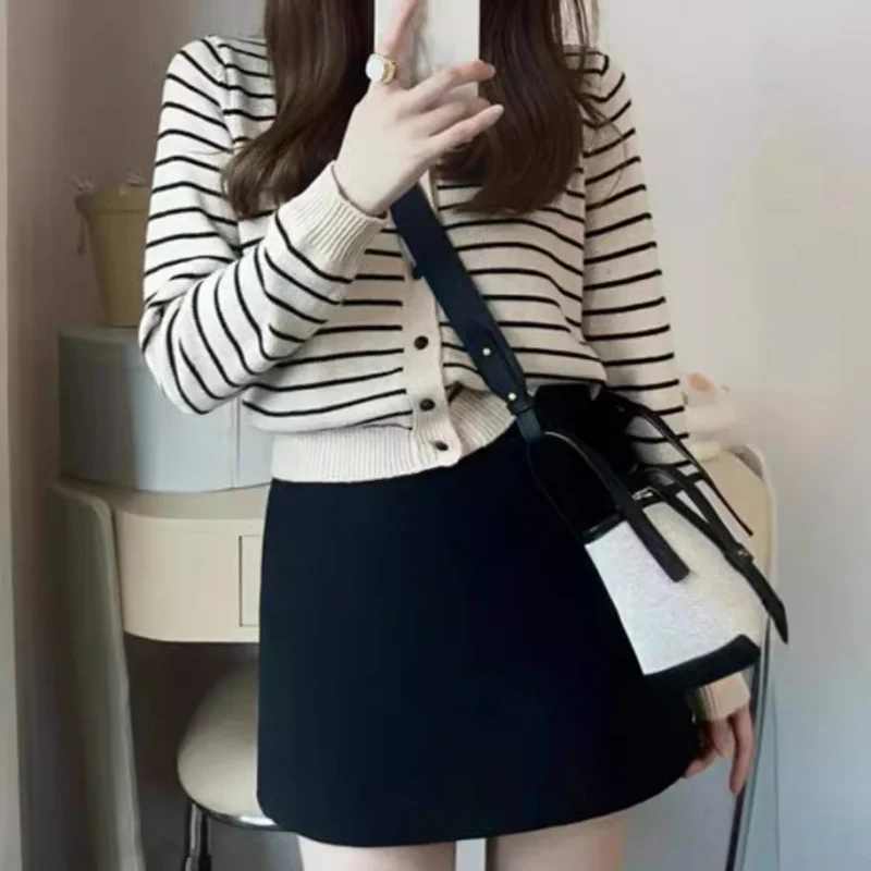 

Женский вязаный кардиган с воротником в абрикосовую полоску, новый стиль ранней осени, с внутренним слоем, длинный рукав.