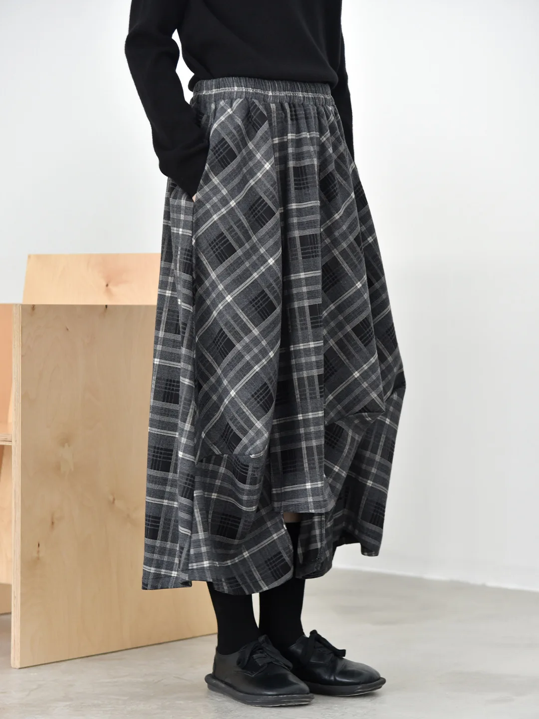 TIYIHAILEY Long Mid-Calf Plaid Women Skirts Irregular A-line Elastic Waist Layers Ladies Autumn Winter 2026 New Ladies Skirts