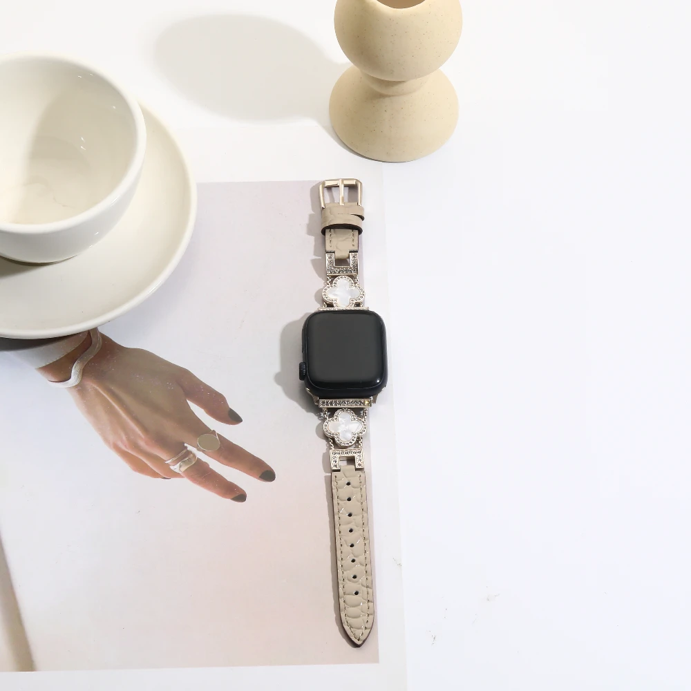 حزام جلد التمساح بأربع أوراق البرسيم متوافق مع ساعة Apple 38-49 ملم لسلسلة IWatch Ultra SE، 1-9