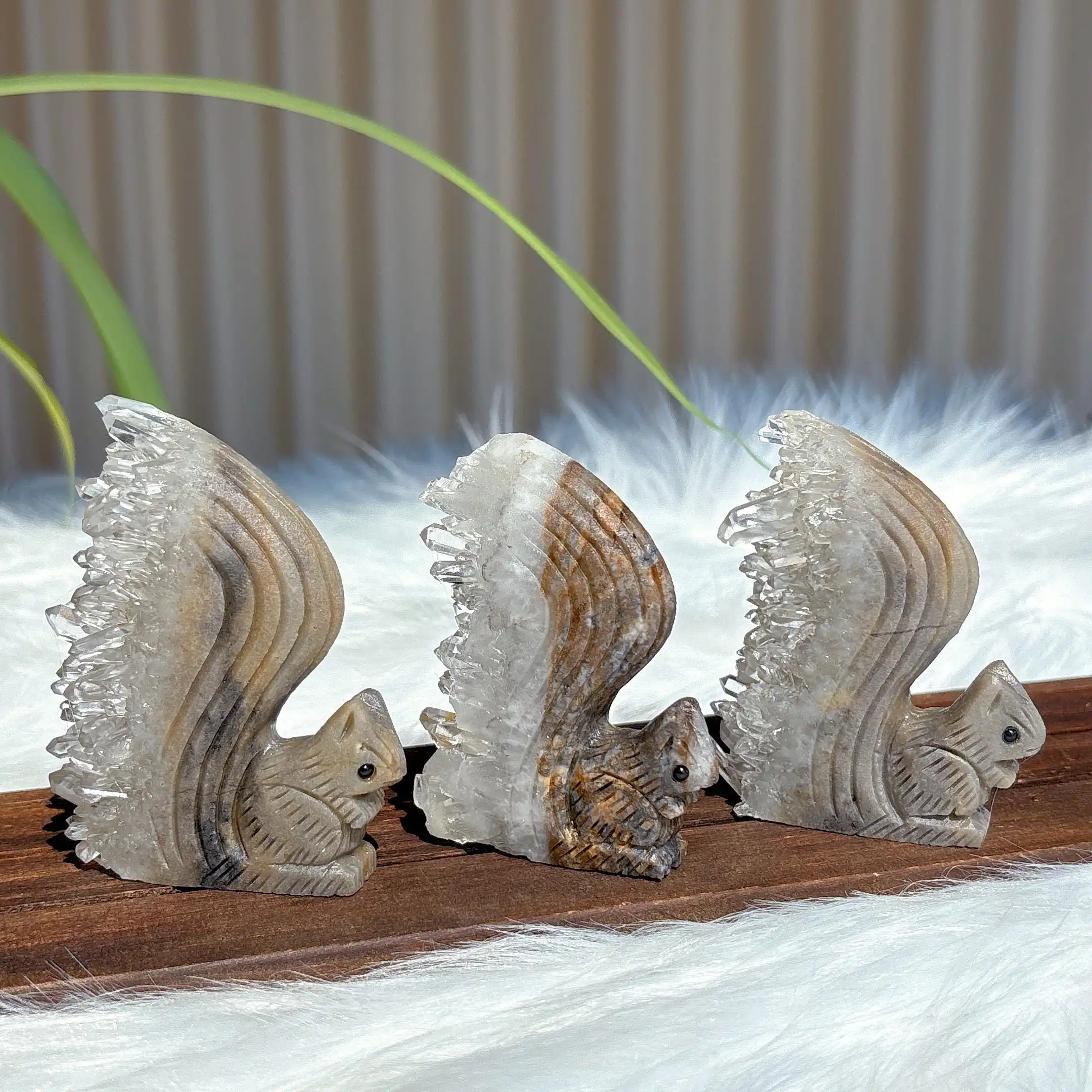 1pc Clear Quartz Hand-Carved Crystal Squirrel&Hedgehog Statue, Perfect for Home Decor, Suitable Gift for Halloween and Christmas