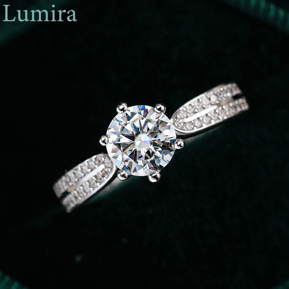 

Lumira Starlight Queen Moissanite Platinum PT950 Ring 0.5ct/1ct/2ct/3ct Diamond Six-Prong Setting Engagement Ring for Women